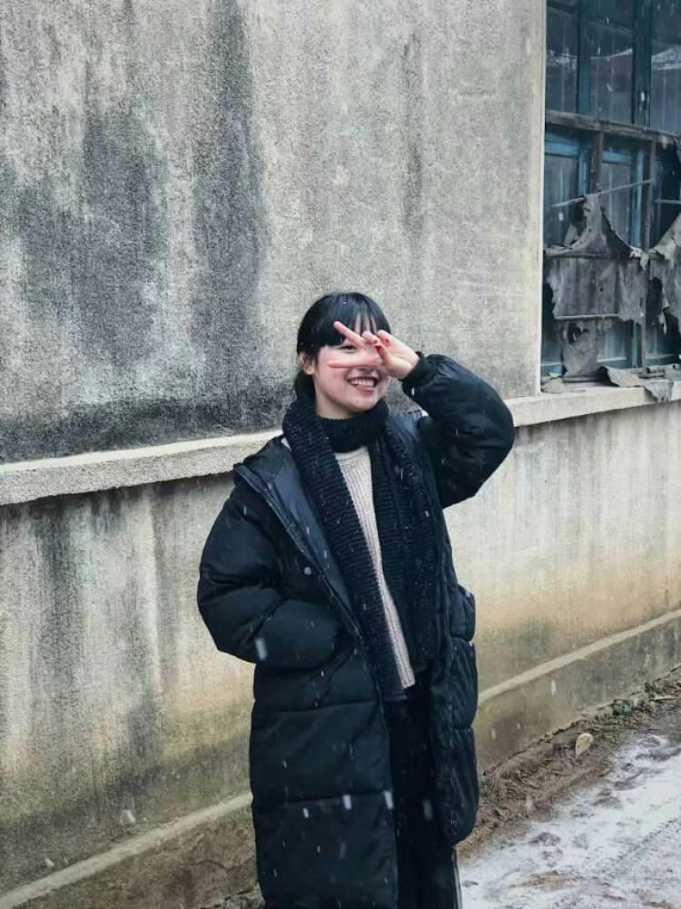 独欢-山东省·临沂市·蒙阴县--爱唱歌,会拍照,可接寄拍,可写文案