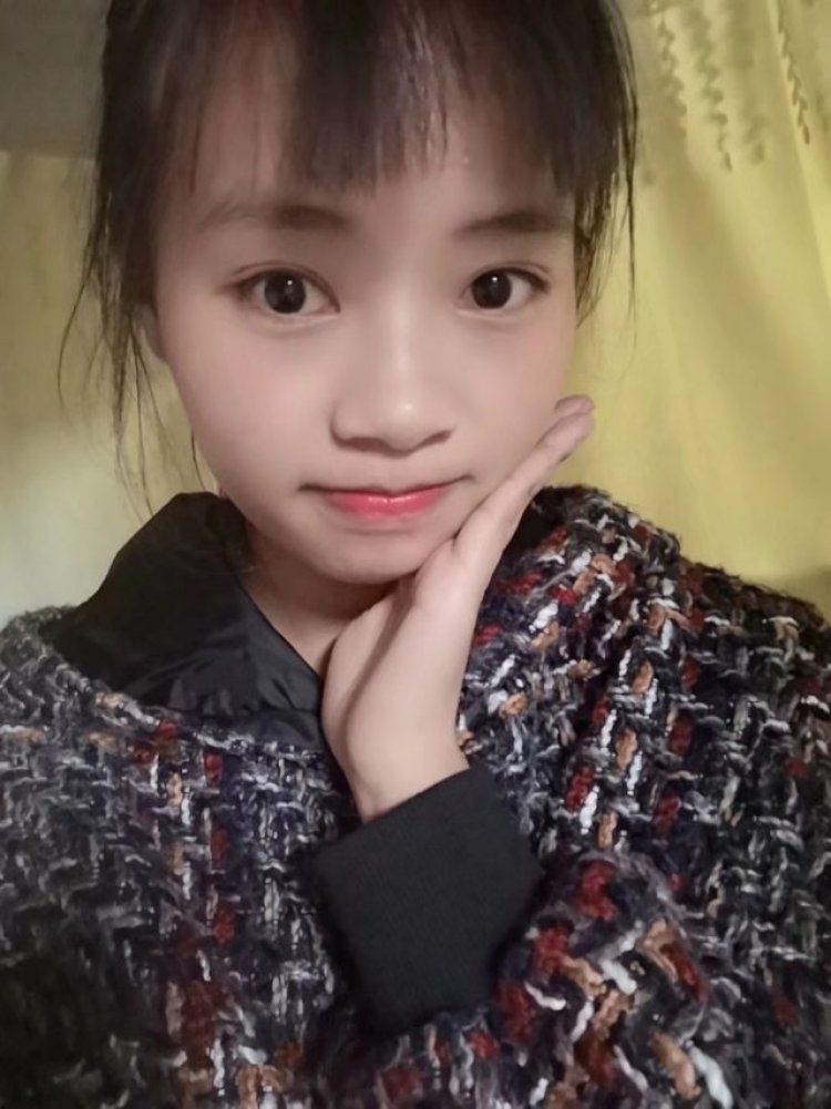 monster-贵州省·遵义市·桐梓县--在校大学生，喜欢唱歌，拍照，健身。只要我能做的都可以接，可以写文案，拍照片。