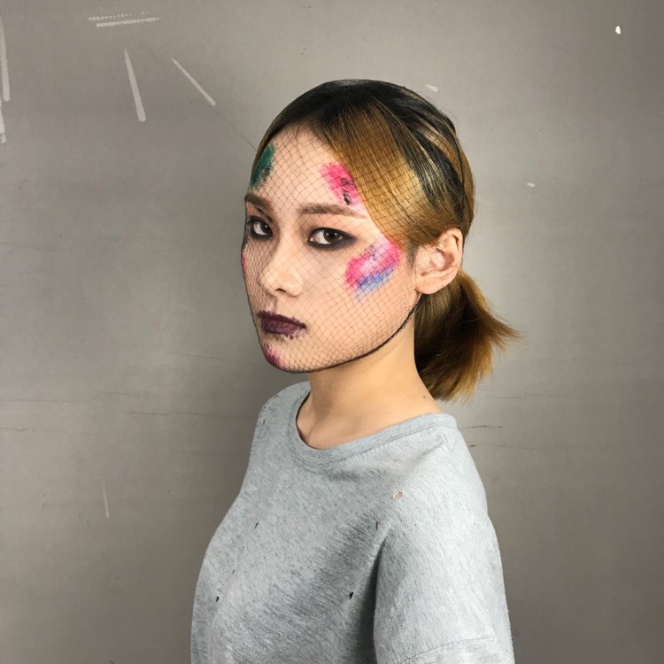 🧸-四川省·成都市·金牛区-抖音 微博 b站 ***-会化妆会拍照会修图,会尽所能达到您的需求。身高165,体重90,性格好出图快。