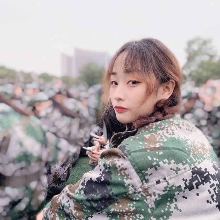 神仙姐姐-安徽省·宣城市·广德县-快手-快手有时候分享一下照片,爱好拍照,各种类型照片,比较喜欢去一些网红地拍照