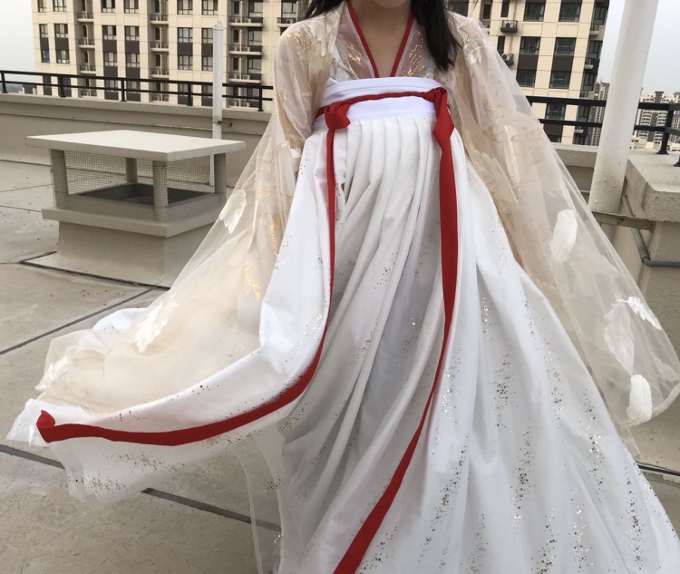 A 婷婷-安徽省·芜湖市·镜湖区--身高166 体重89.2 乘务专业 淘宝买家秀网拍 模特 风格多变 喜欢摄影分享生活 可以接任何文案 努力的人不会被辜负~