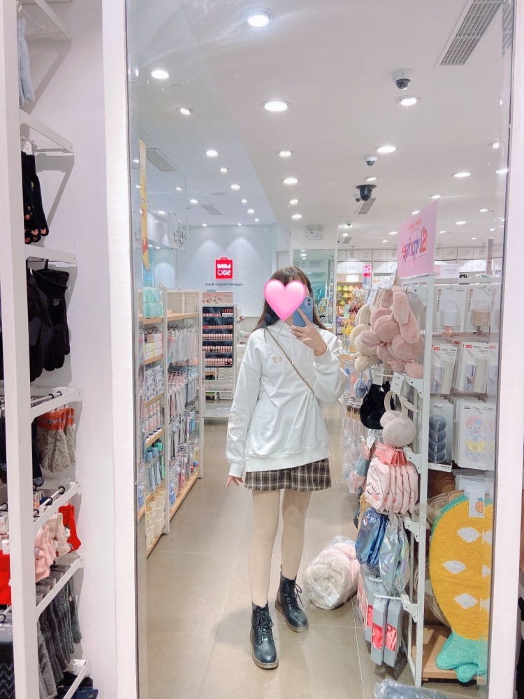 🍒-浙江省·台州市·临海市-朋友圈-会拍照,会修图 淘气值:872
可接送拍 寄拍 买家秀 拥金单 网拍模特 饰品 产品试用等🌟
也可以根据商家要求拍
合适可以联系我 诚心合作