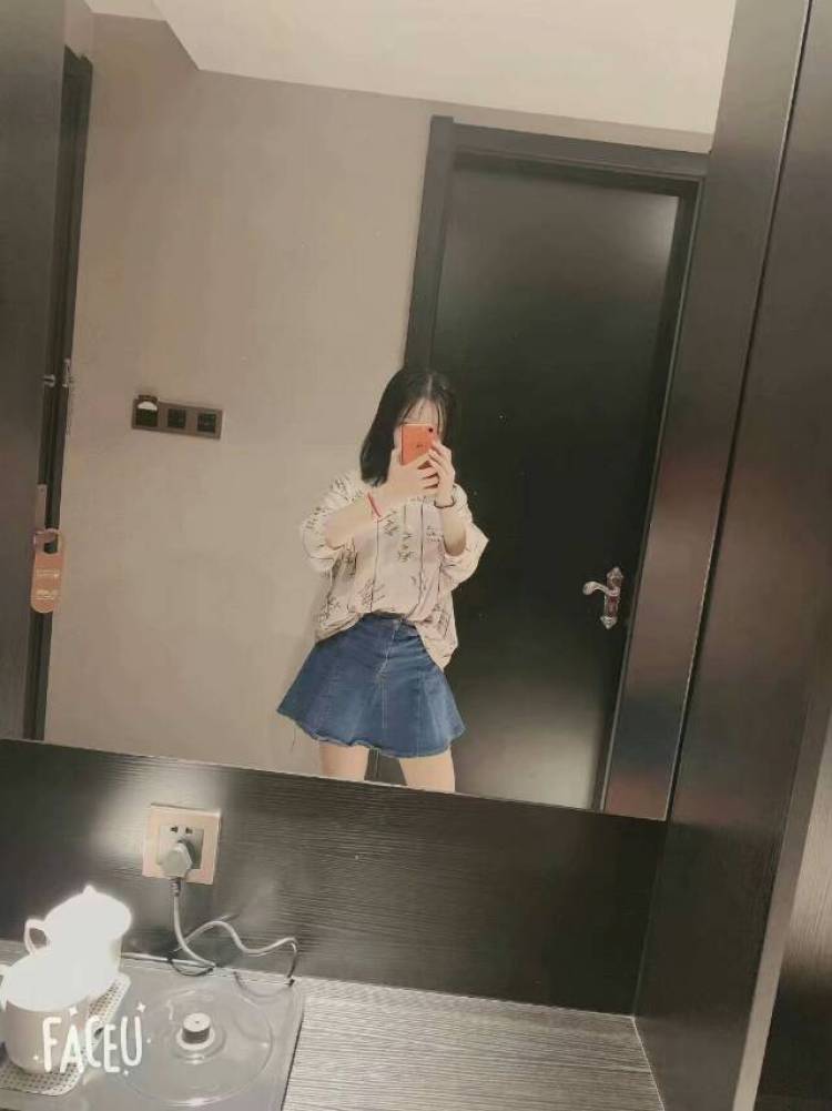 219号米糕店-河北省·邯郸市·曲周县-抖音,微博-本人是一名高中生,想赚点零花钱。身高160,体重47KG,学过舞蹈,会唱歌,喜欢拍照