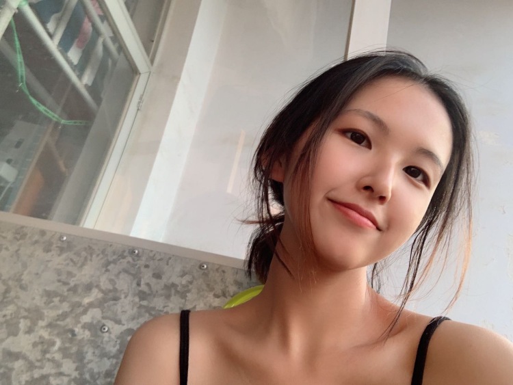海底月是天上月-河南省·郑州市·中原区-抖音,微博,朋友圈,知乎-抖音小主播,身材好长相可爱。性格活泼开朗,愿意接很多单,网拍招我绝对没错,我会给你们带来很大的收益