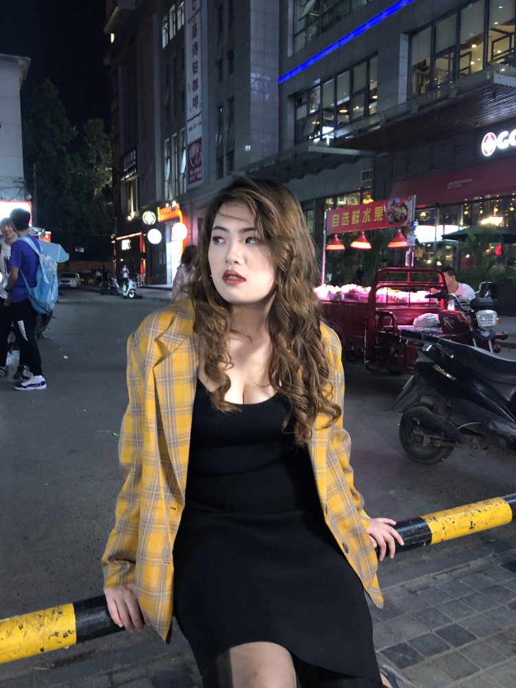 尔冬-陕西省·西安市·新城区-抖音 微博 *** 朋友圈-p图、剪视频、写文案均擅长。网拍可做大码模特、美瞳模特。985院校学生,可做探店、产品测评、校园推广等。