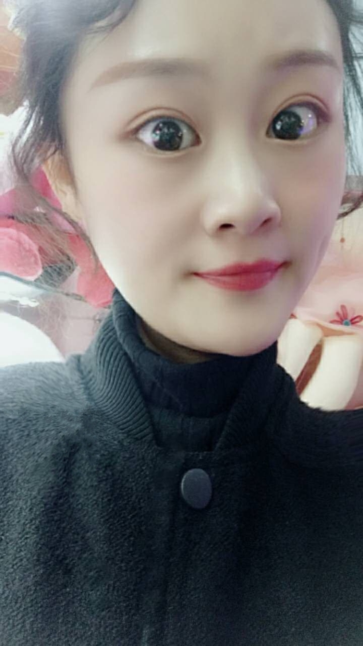 樱桃小狗子 -河北省·保定市·顺平县--学生党一枚,擅长拍照和制作小视频。有抖音,快手围脖等途径,可做作品相关视频另付文字编辑。会拍照p图,按照商家要求,素颜化妆均可。非诚勿扰