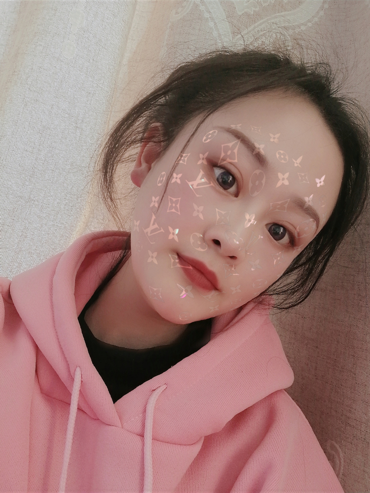 樱桃小狗子 -河北省·保定市·顺平县--学生党一枚,擅长拍照和制作小视频。有抖音,快手围脖等途径,可做作品相关视频另付文字编辑。会拍照p图,按照商家要求,素颜化妆均可。非诚勿扰