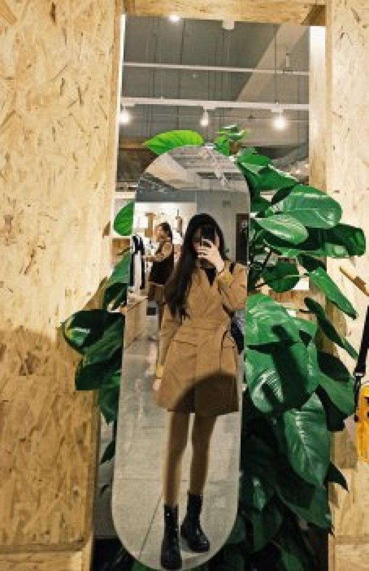 fairy-湖南省·郴州市·嘉禾县--本人身高162,体重85斤,喜欢拍照,会p图,空闲时间充足,之前做过服装销售,懂得服装搭配与拍照技巧。