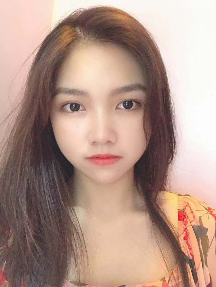 fairy-湖南省·郴州市·嘉禾县--本人身高162,体重85斤,喜欢拍照,会p图,空闲时间充足,之前做过服装销售,懂得服装搭配与拍照技巧。