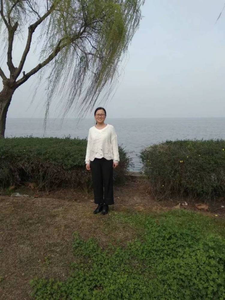 遇上汤姆猫-江苏省·苏州市·吴中区-抖音-1.钻号,送拍免费寄拍邮费商家自理。
2.不满意可以重新拍摄,可以送小视频。
3.室内室外场景都可以。
4.已经实名认证,安全可靠。
5.脾气好,沟通起来比较方便。
6.只想学习一点经验,只求出单。可