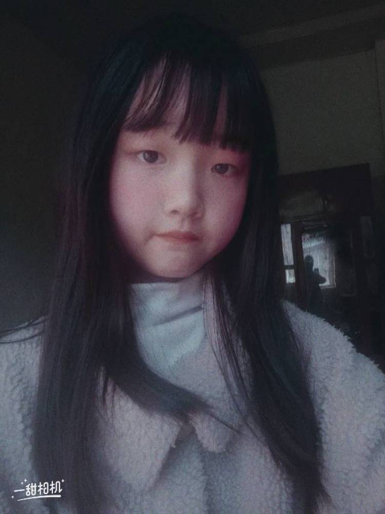 肖兔子🐰-河南省·安阳市·滑县-快手-我是一枚学生党，喜欢网拍，什么样的网拍都可以，如果可以的话来找我吧！