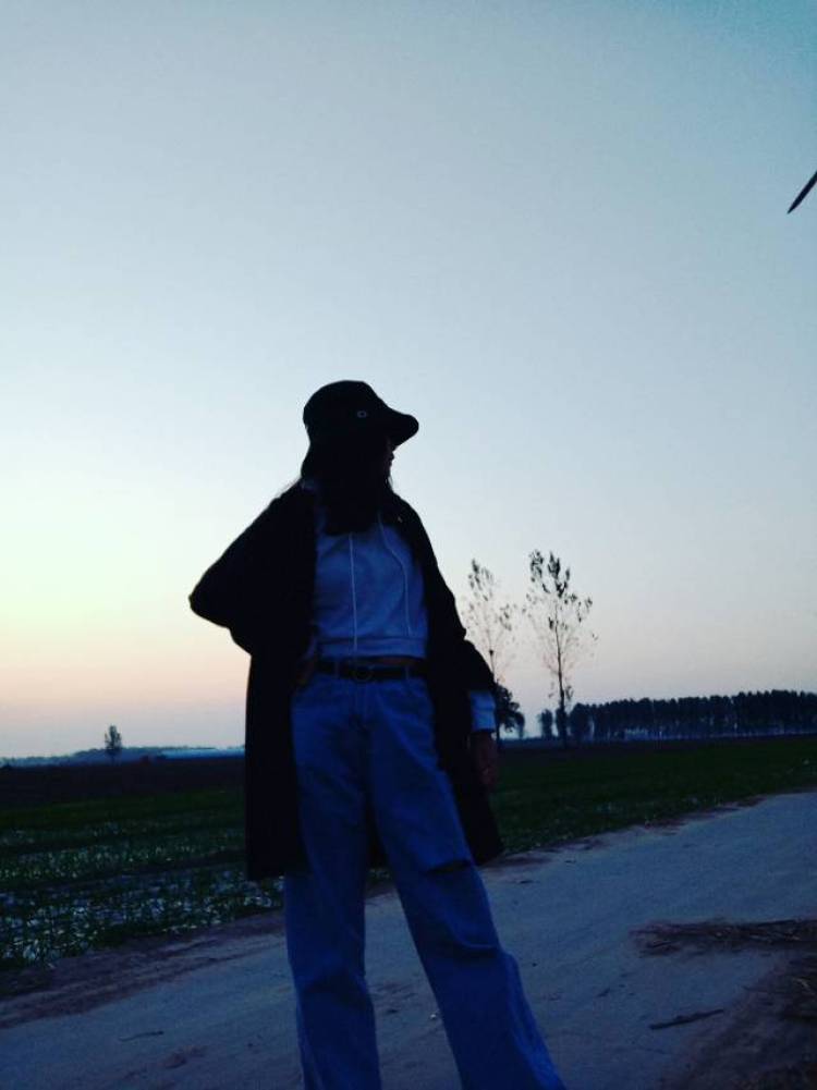 肖兔子🐰-河南省·安阳市·滑县-快手-我是一枚学生党，喜欢网拍，什么样的网拍都可以，如果可以的话来找我吧！