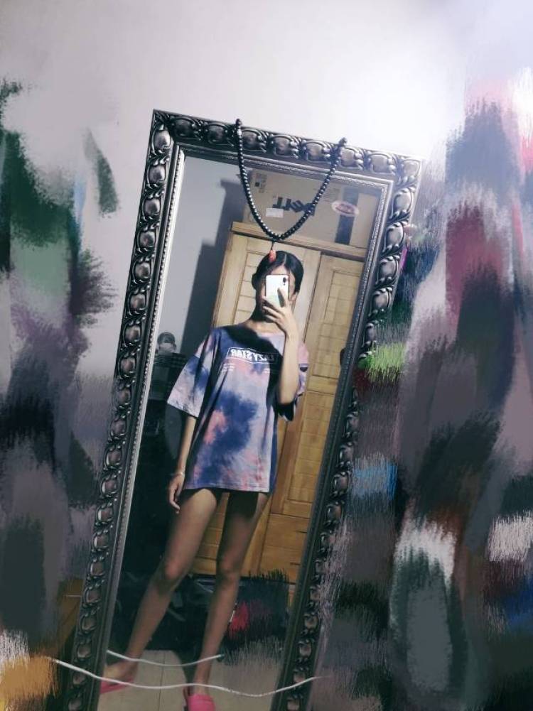 渡🍃-山东省·东营市·东营区--专业艺术院校本科大二学生,爱好服饰搭配,喜欢尝试不同风格的衣服,能够细心处理各种问题,可商业演出,平面模特兼职