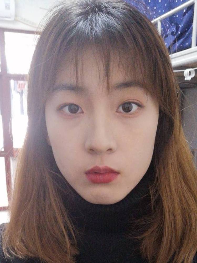 聂-山东省·东营市·东营区--20岁,学生
163cm,92斤
可以尝试平面模特,买家秀,抖音,b站各方面
有意者私聊~