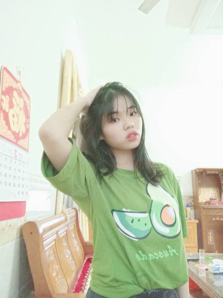 脑袋困掉了~-广东省·中山市·板芙镇-*** 快手 微博 抖音-本人学生 ,155高 重90 平时就是喜欢拍照 拍视频,出图快效率高
喜欢舞蹈 书法