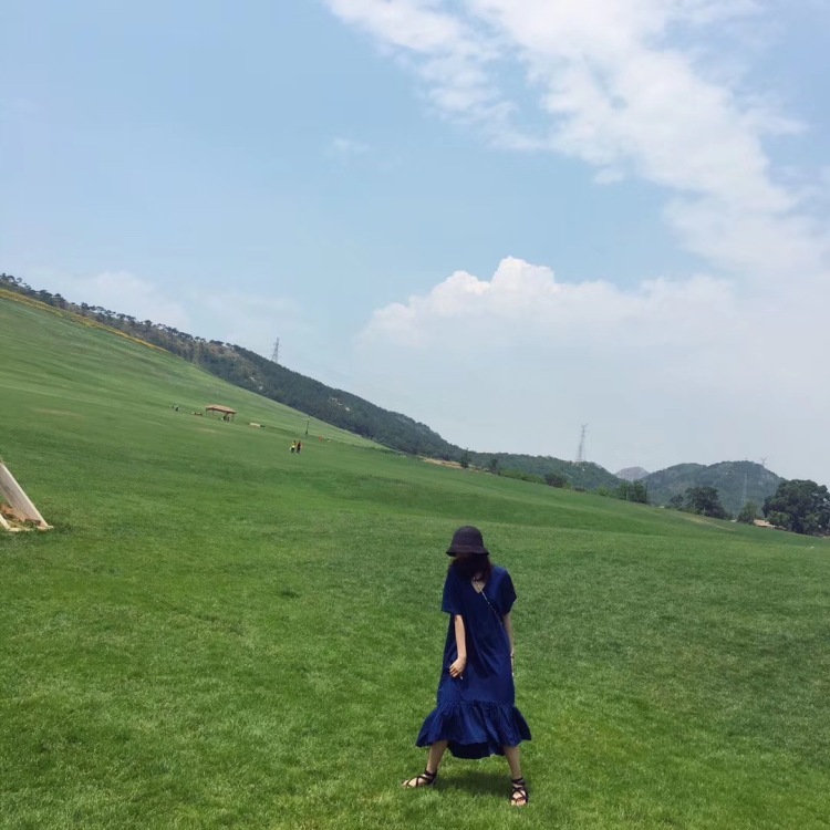 三一妻_-辽宁省·大连市·中山区--164.90.平时喜欢拍照！去各种网红店探店以及艺术展拍照！擅长服装搭配，首饰搭配！喜欢进行***微博等软件文案编辑！