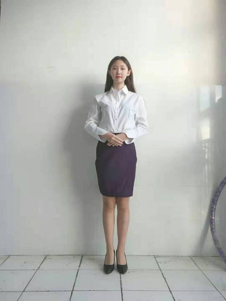 菲-江苏省·镇江市·丹阳市--身高160 体重41,纯新人,喜欢拍照,喜欢修图,希望各位能带带我,能接受寄拍,买家秀,开箱