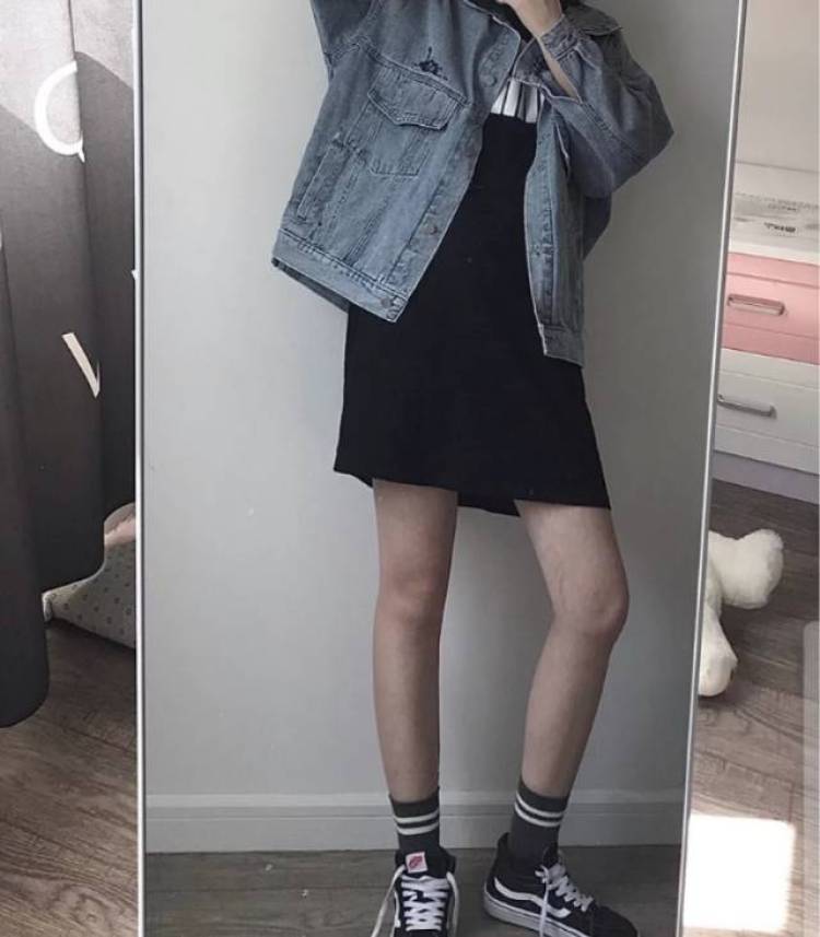 小仙女-河南省·郑州市·中原区-快手-本人身材比例比较好,平常时间较多拍照好看修图好看,费用不高可拍买家秀淘宝模特文字单寄拍等