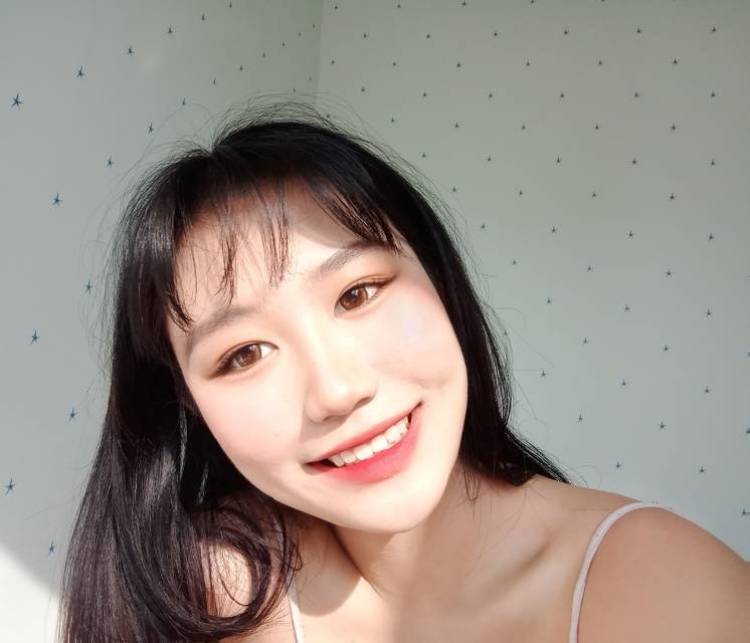 Giovanna_-四川省·内江市·东兴区-暂时还没有-本人舞蹈生
身高169cm,体重57kg,腰臀比0.69身材比例好,穿搭风格百变擅长化妆,喜欢拍照📸
想接网拍淘宝买家秀的单子,目前是新人价格美丽,希望有商家能够找我合作保准你满意~照片的话放了几张