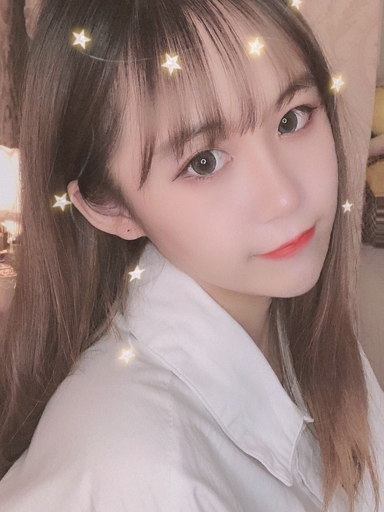 彡小阿七-贵州省·贵阳市·花溪区-抖音-播音主持大三学生,才艺舞蹈、古筝,目前在抖音平台直播,可带货,可接寄拍,合作可滴滴我!