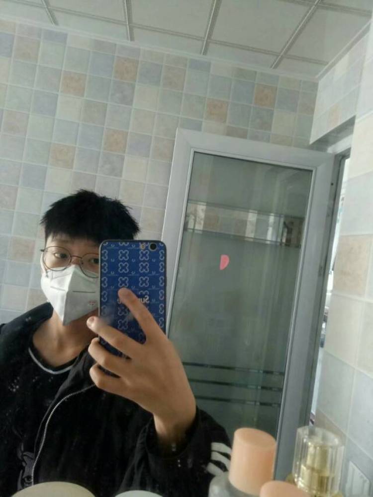 BYB~-河南省·郑州市·新郑市-快手-玩快手，70粉，单纯想挣点钱，做个网拍，文字评，买家秀都可以，谢谢