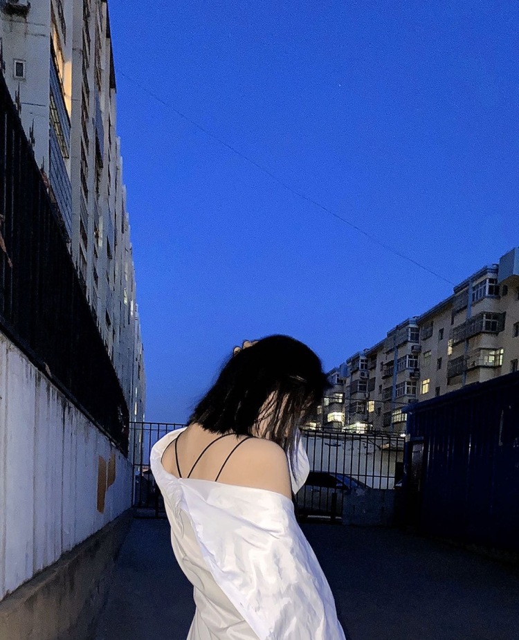 jing--河北省·唐山市·遵化市-快手-快手1000+浏览量连续五个过万有人找我问我穿的什么带的什么美瞳,支持微商不签约平台,