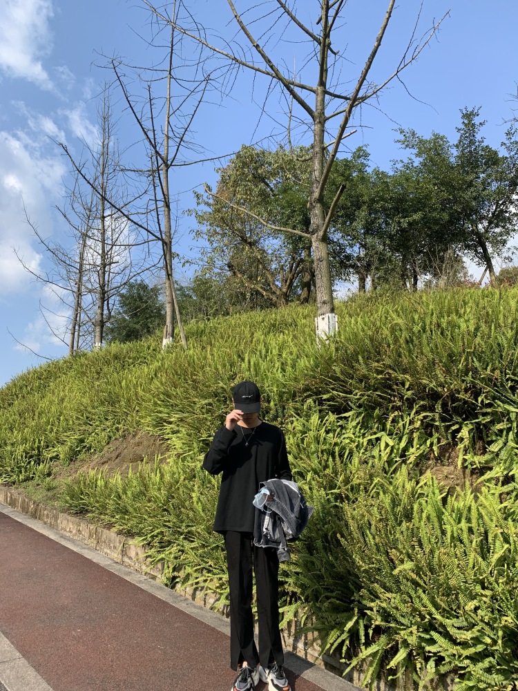 忘形交-四川省·广安市·邻水县--学生党
身高175
体重55
可以寄拍
也可以做手模
希望老板能够给我一个机会
老板大气