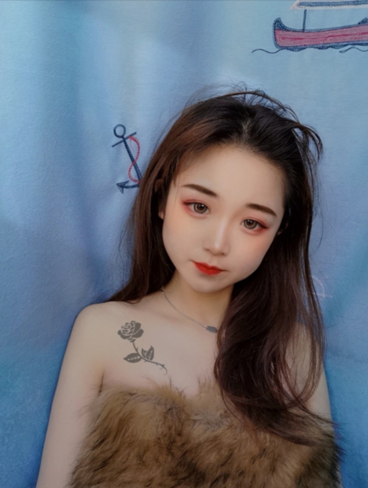小孟孟.-内蒙古自治区·兴安盟·乌兰浩特市-快手-身高163 体重88斤 接寄拍 买家秀（淘宝、拼多多，微商等都可以 ）可爱 文艺 酷 学院等任何风格都能接受 手膜也可以
欢迎有需要的商家联系哦~