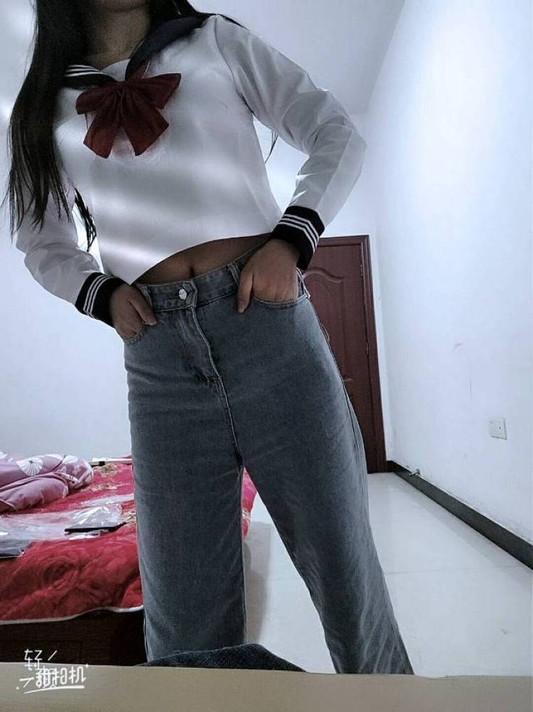小余小余不多余-江西省·上饶市·广丰区-qq-三坑少女 平时大把时间 喜欢拍照 最近也在学习拍照ps 可拍买家秀 会尽量按照商家要求来拍