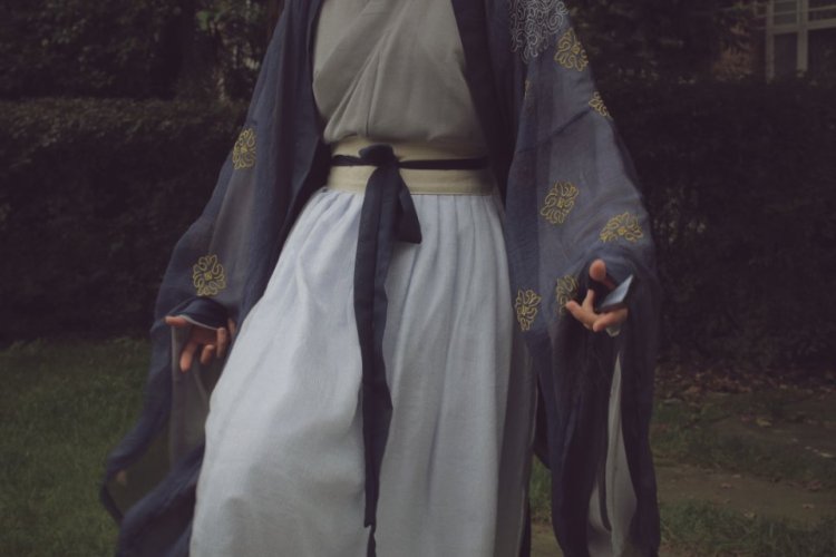 Assendra-四川省·成都市·都江堰市-抖音微博:安凡Assendra-04年女生,身高172,体重104斤,气质良好,性格开朗,接单平面模特,淘宝模特,可寄拍。
