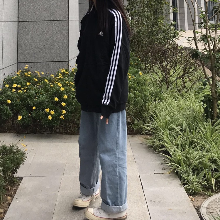 暴躁网友-广西壮族自治区·梧州市·长洲区-抖音 微博 ***-数字媒体专业
会ps 和短视频剪辑
爱好摄影
可接买家秀、网拍