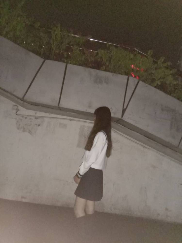 陈溜溜-广东省·东莞市·大朗镇-抖音 微博 *** 知乎 闲鱼-因为自由职业 平时空闲会拍照 比较会P图 图片很奈斯 然后想做一些网拍 淘宝模特 美瞳 衣服啥的抖音 *** 知乎等都有号  提升一下自己 多多学习