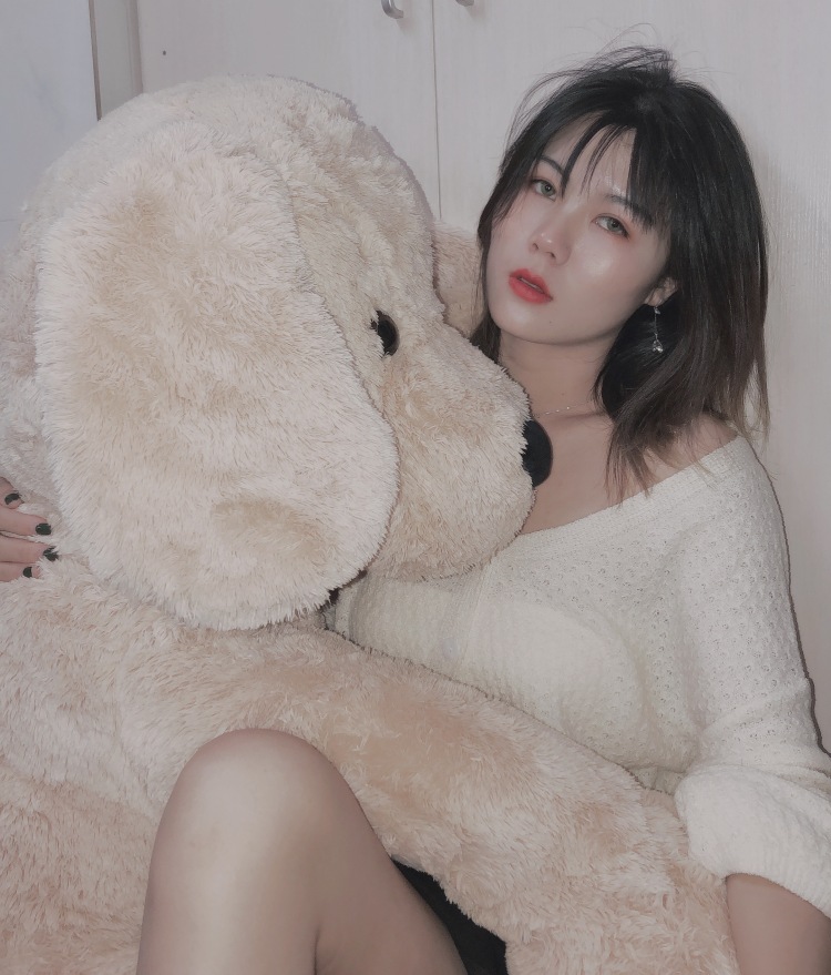 Mey 👧-广东省·深圳市·龙华区-抖音、微博、微信、快手-可以做主播、短视频拍摄和平面模特,周一有空,会积极配合要求,需要请联系