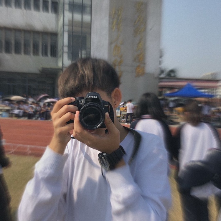 珠海权志龙-广东省·珠海市·香洲区-抖音微博公众号朋友圈-我是新手学生。擅长拍照篮球和钢琴,可以接买家秀、免费试用等东西,可露脸可不露..求带!