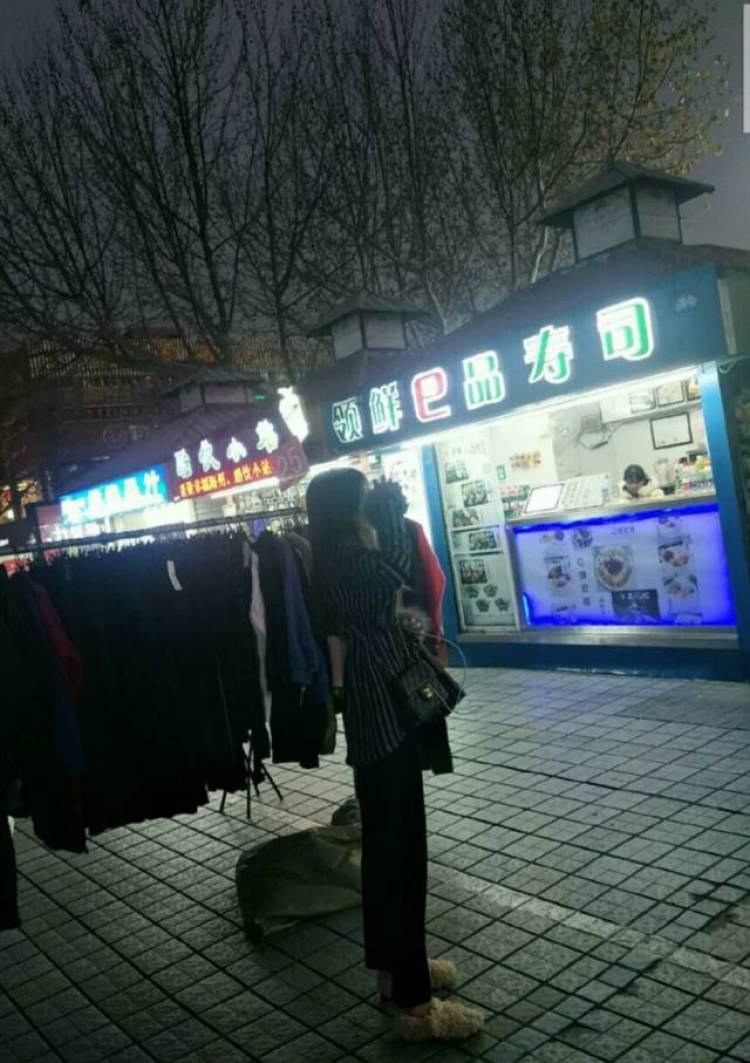 王lanzhong-江苏省·连云港市·海州区-快手-买家秀,什么风格都是可以驾驭的,接寄拍
P图拍照技术保证绝对一流