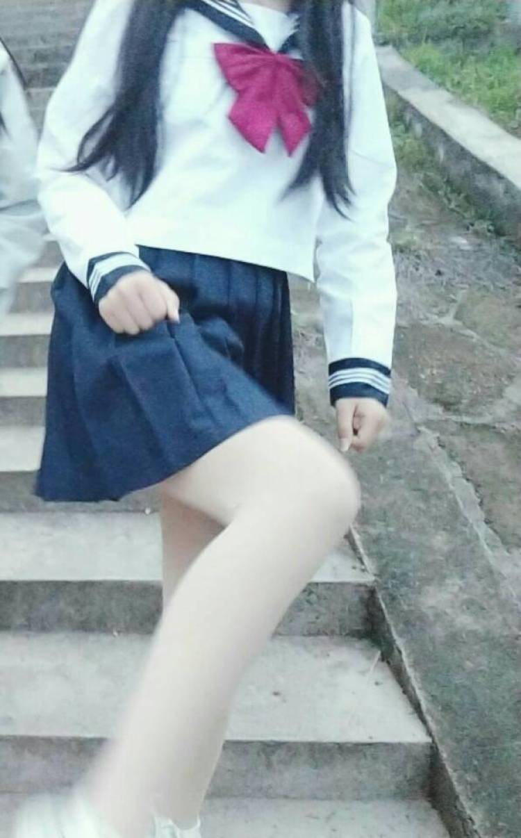 小余小余不多余-江西省·上饶市·广丰区-qq-可拍买家秀 可接佣金单 文字单 会p图 会拍照 听话 会满足商家需求 以前拍过买家秀 求求商家大大给个机会 谢谢