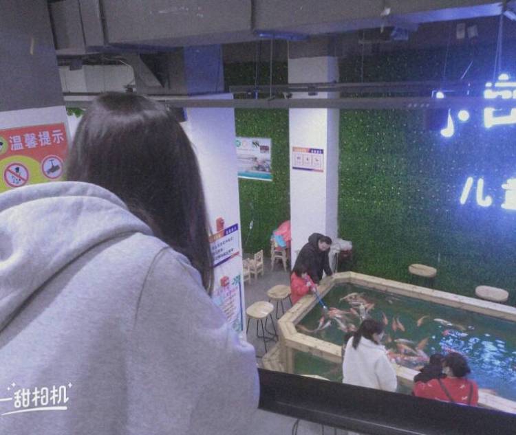 小余小余不多余-江西省·上饶市·广丰区-qq-买家秀 佣金单文字单都可以!QQ有六百多好友 vx有两百多 快手一百八十个粉丝 如果拍买家秀可帮宣传!!求求商家给个机会!!
