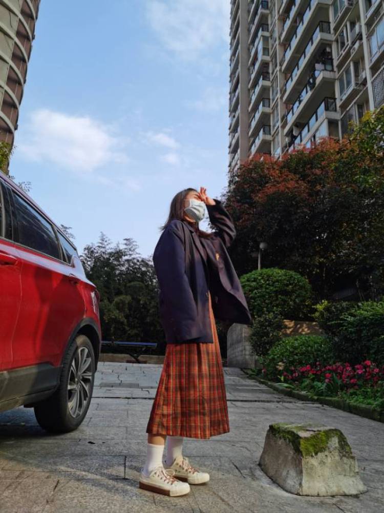 糖橙橙-重庆市·重庆市·渝北区--我特别喜欢拍照和美食,并且偏长吃喝玩乐,哈哈哈,我是在校大学生课余时间很充足,想做一些网拍买家秀之类的兼职