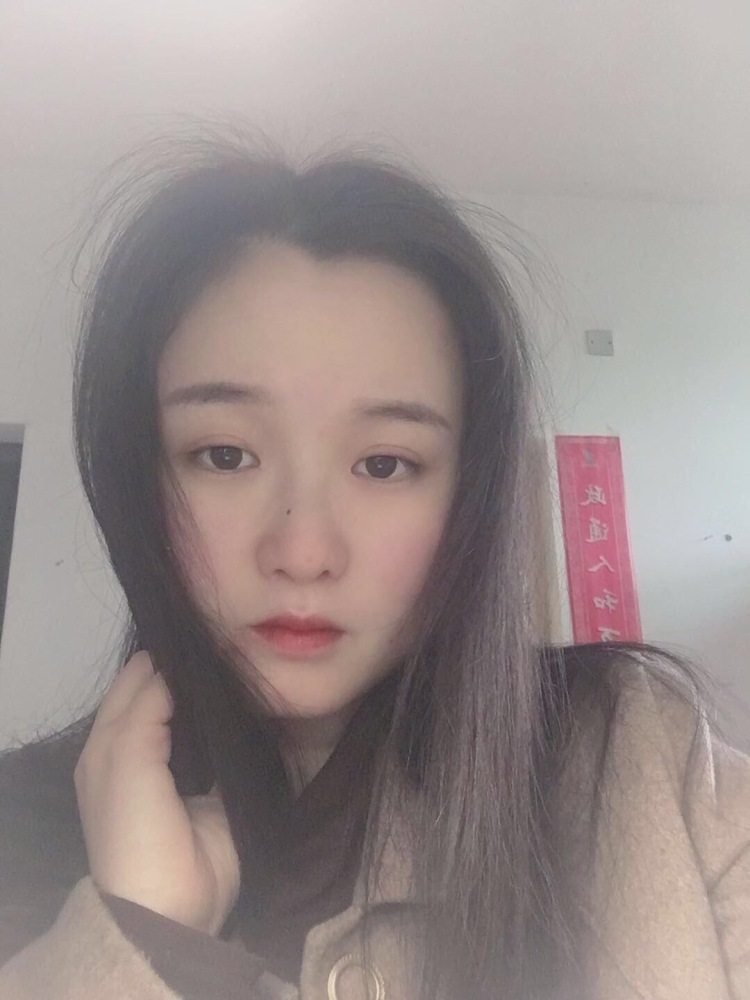 越努力越幸运-湖南省·长沙市·芙蓉区--爱拍照，喜欢尝试不同风格，有耐心有责任心能够认真完成每一件事情，希望长期合作。