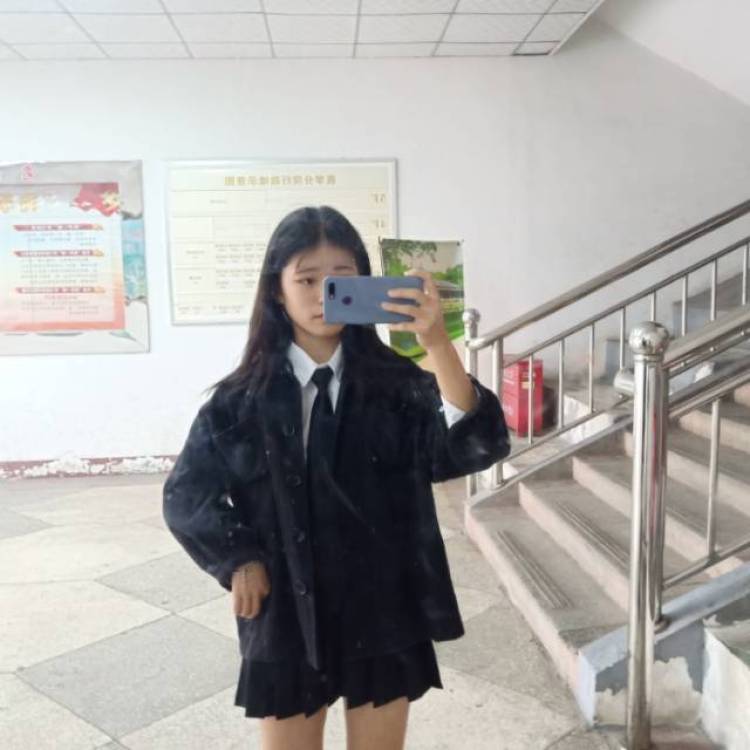 C.-湖北省·孝感市·云梦县--喜欢拍好看的照片,也会批图
身高160 体重83
快手158