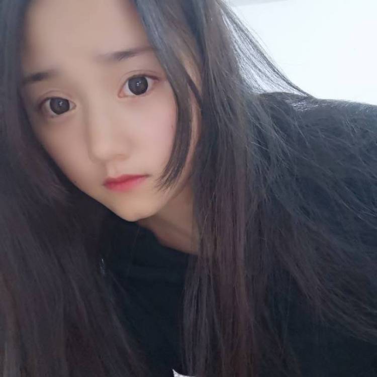 一只可爱-云南省·昭通市·绥江县-快手-我是一名体育生,身高170,体重100,可拍jk,古装,御姐,篮球运动服类型,喜欢唱歌跳舞弹琴,一个游戏主播,快手两千多个粉丝,声音可御姐可萝莉