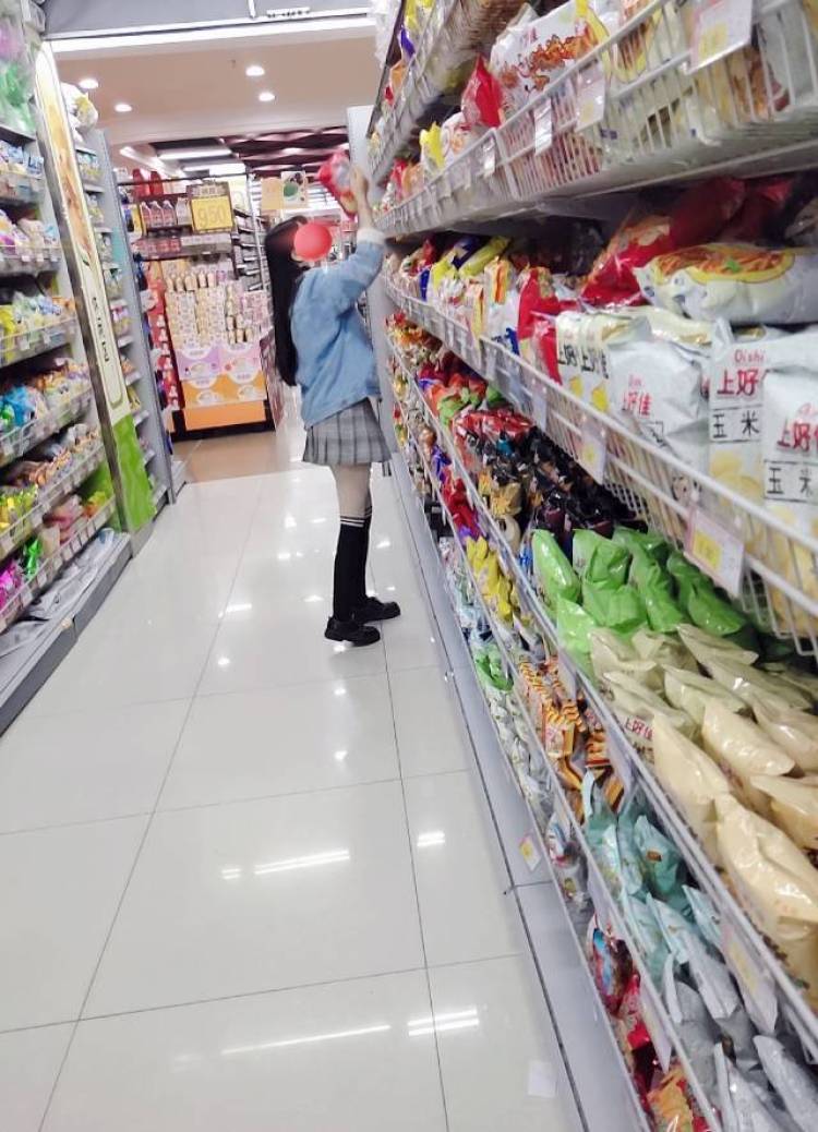 六个金-江苏省·南通市·如皋市--买家秀接单啦,在校学生,爱美食奶茶店打卡,另淘宝账户淘气值1650,三钻,会p图