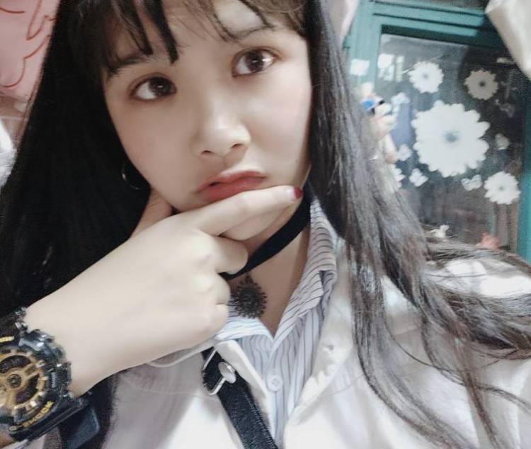 六个金-江苏省·南通市·如皋市--买家秀接单啦,在校学生,爱美食奶茶店打卡,另淘宝账户淘气值1650,三钻,会p图