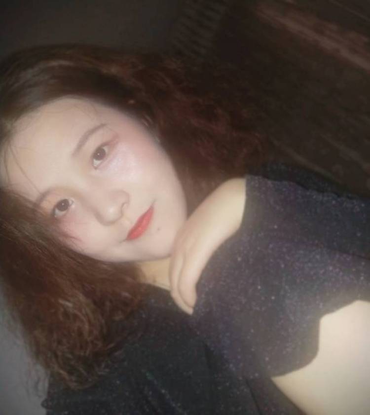 温温-贵州省·遵义市·赤水市--平时很喜欢拍照,做过很多买家秀~服装、美妆、美食…都可!!!认真负责,脾气好!