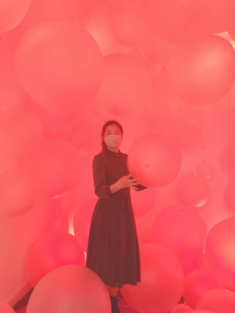 WX²-陕西省·西安市·新城区-抖音，微博-本人身高170cm，体重50kg，喜欢化妆，会化妆，爱拍照，会p图，保证完成工作任务，希望得到您的青睐，合作愉快！