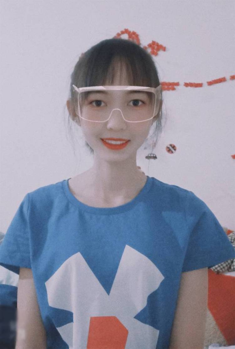 随风梦潇湘-云南省·红河哈尼族彝族自治州·建水县-抖音,快手,***,自媒体-梦想考研,喜欢护肤,化妆,时尚,服装 。
抖音微博,快手,营销推广,社群推广,***等