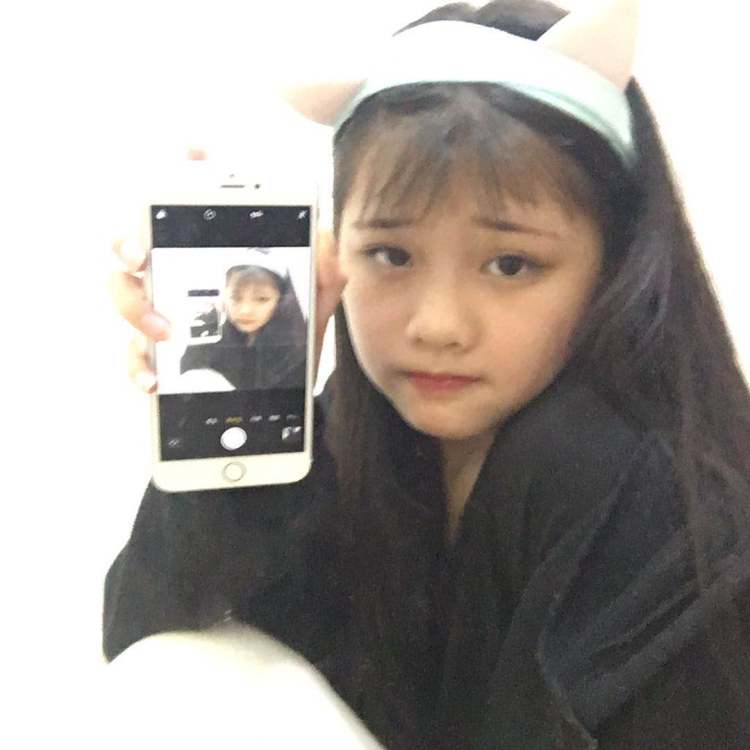恐龙.-广东省·汕尾市·城区-快手 抖音-很喜欢拍照我p图也不错我也很想做网拍但是一直没有资金加入那些网拍团队我庆幸让我发现了这个网红湾.
