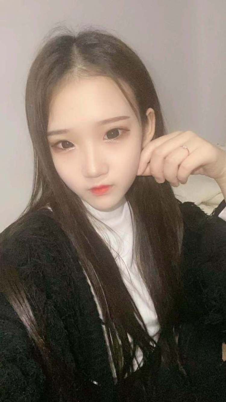 月月baby.-河南省·洛阳市·西工区-快手 抖音 ***-爱拍照 会拍照 网拍什么的找我叭~平时也喜欢在快手抖音拍些短视频什么的
