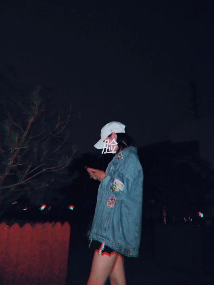 千千-陕西省·延安市·志丹县-微博-会拍照,修图,穿搭,制作短视频,没有返校大学生,空闲时间多,认真负责
身高160 体重88
之前就了解过网拍,第一次尝试,要求合理即可, 有合作可以长期 欢迎关注