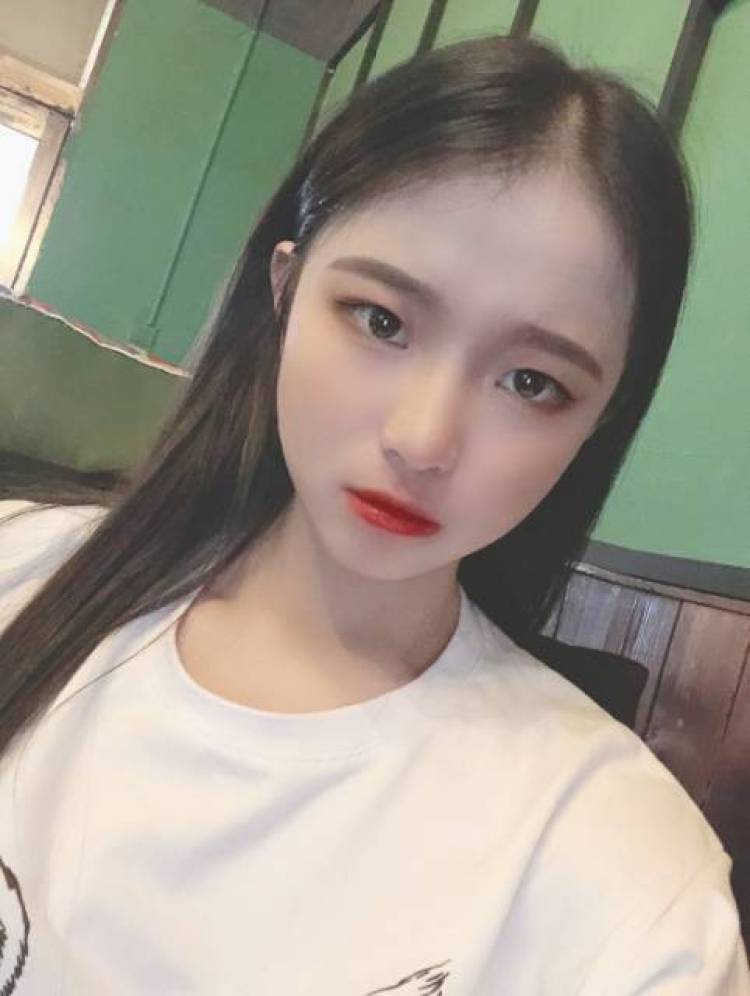 Mxy-吉林省·四平市·铁西区--本人可塑性强,身高165,体重95
老板提出的要求我会尽力去做到,虽然玩的社交广大软件没有什么粉丝,因为我没发什么作品,如果想让我推广产品,开箱测评的话,我也可以慢慢去做,慢慢涨粉。可拍买家秀做网拍模